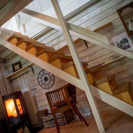Romantic Spa Villa With Fireplace By The Lake Stjarnsund Exterior photo